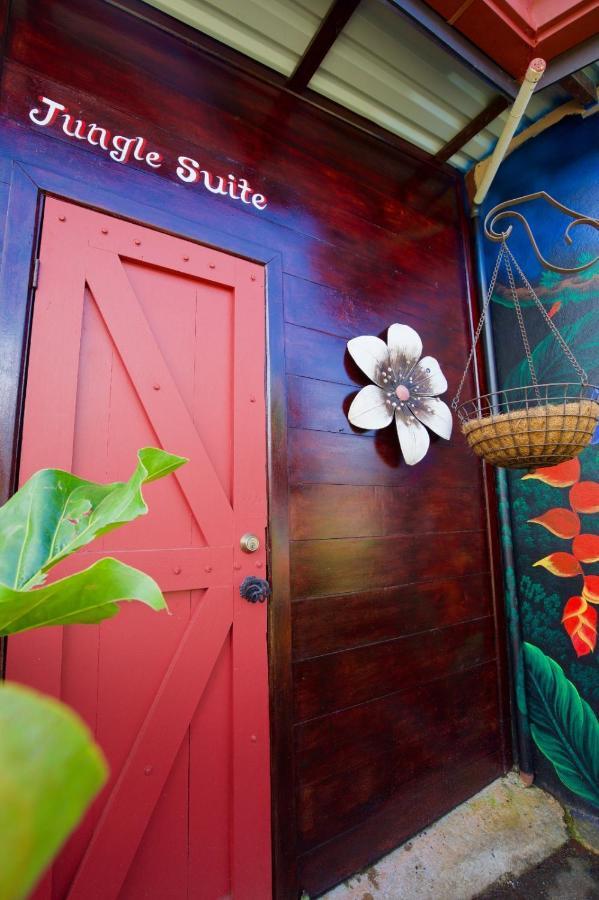 Toucan Lane Hotel And Restaurant Nuevo Arenal Exterior photo
