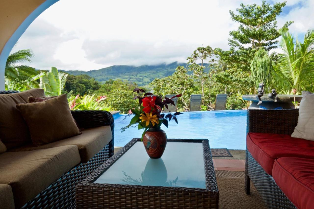 Toucan Lane Hotel And Restaurant Nuevo Arenal Exterior photo