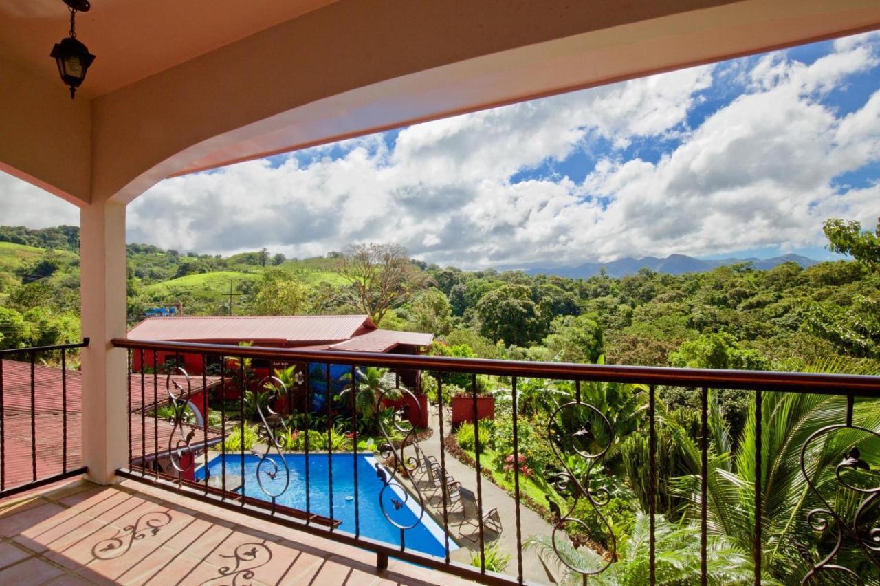 Toucan Lane Hotel And Restaurant Nuevo Arenal Exterior photo